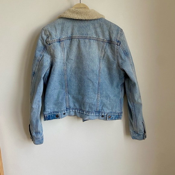 Levi’s Sherpa jacket - Picture 2 of 7